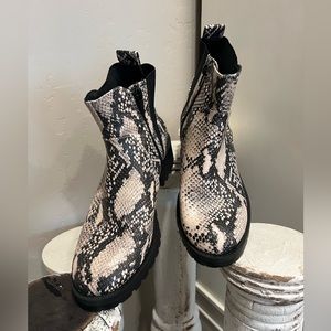 Snake skin ankle boots size 8 1/2